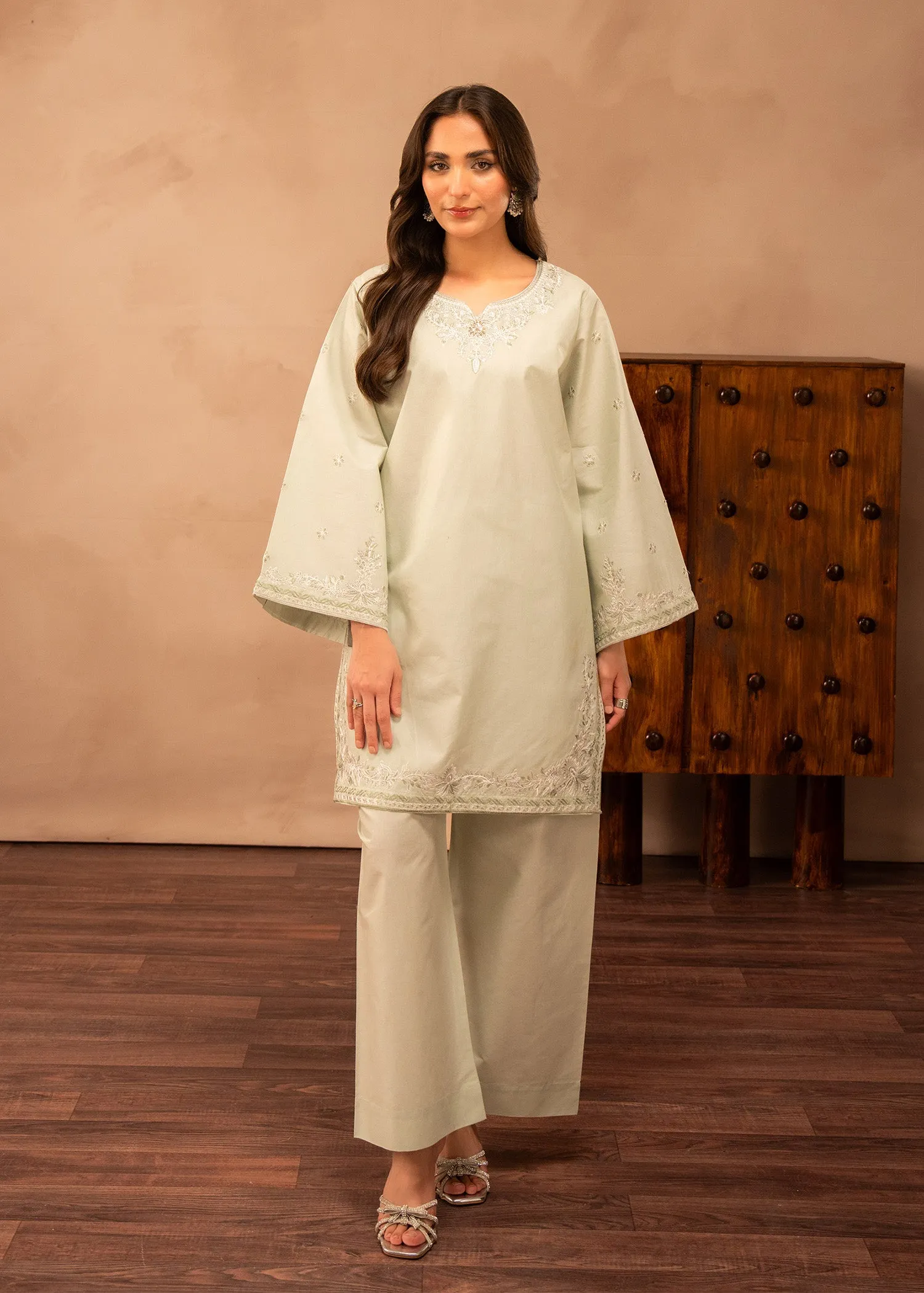 Lawn Kurta Set in Tea Green
