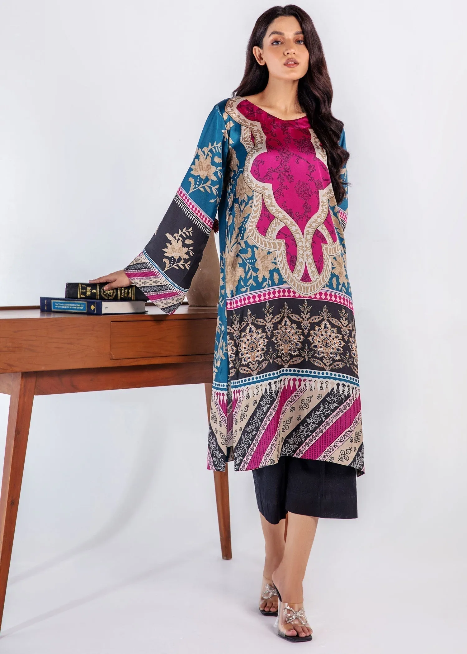 Printed Kurti in Multi