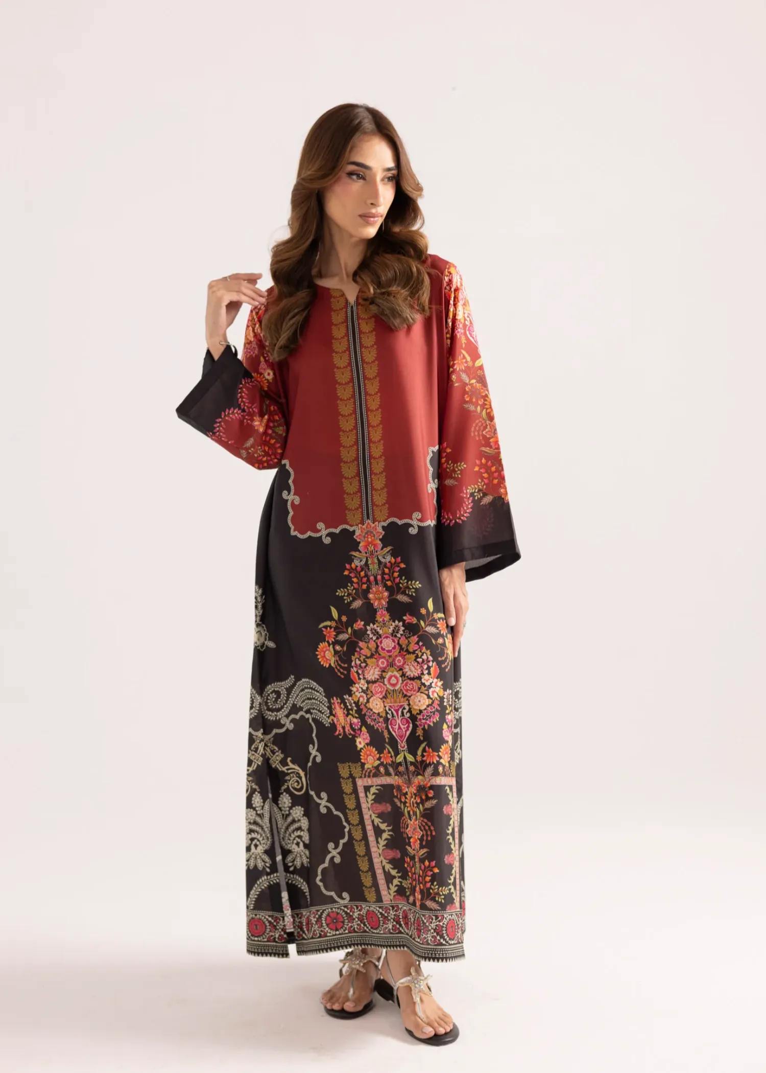 Lawn Kaftan in Black