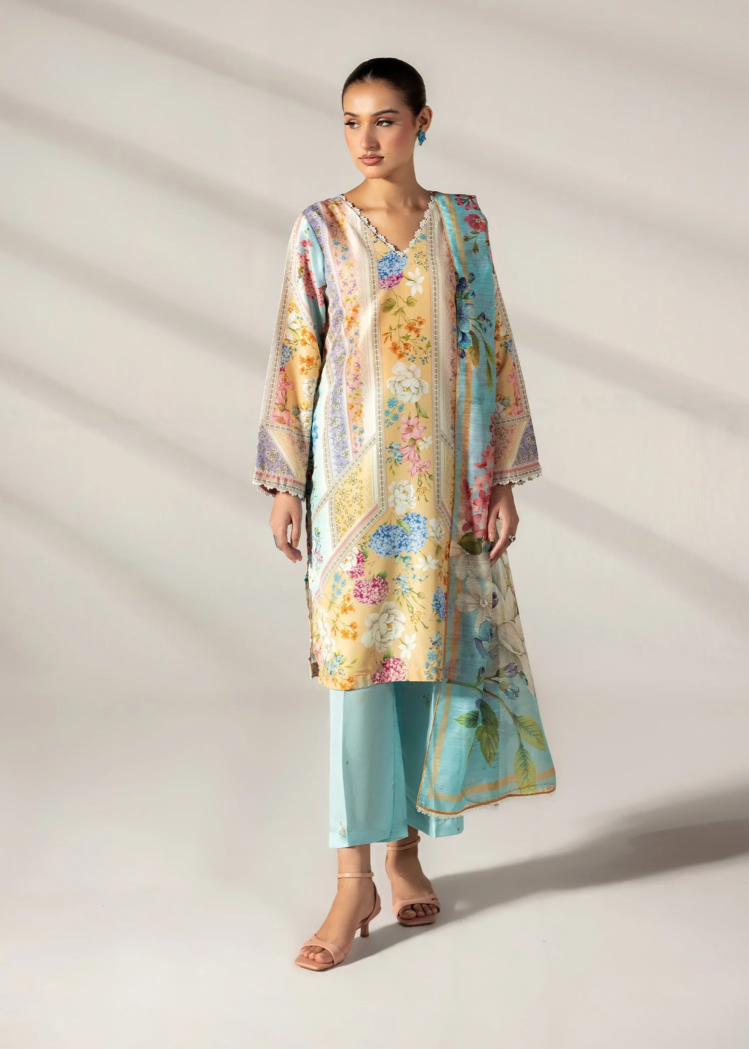 Printed Kurta Set in Multi