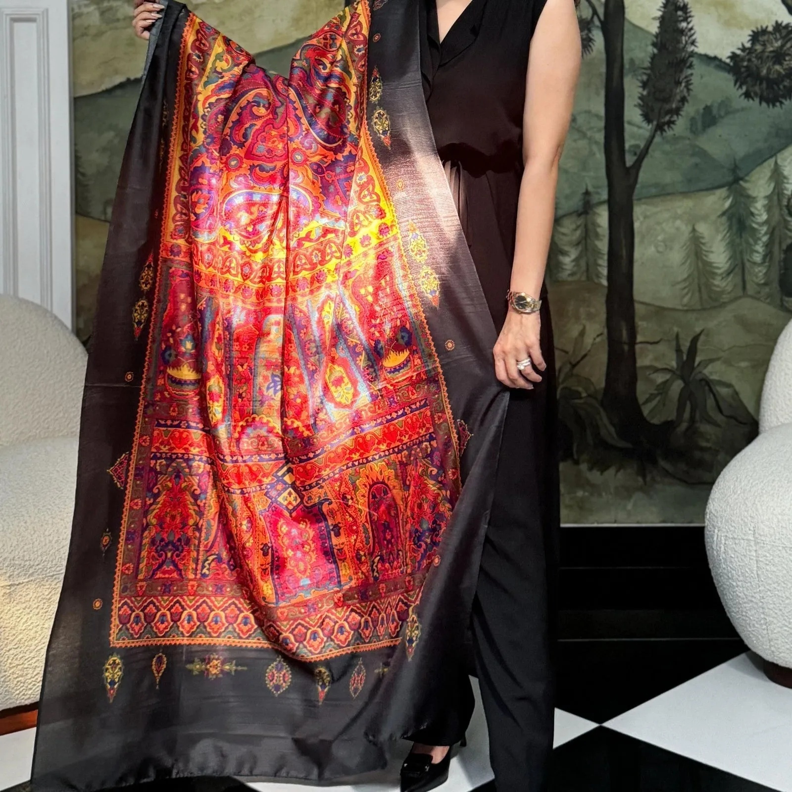 Printed Shawl in Black